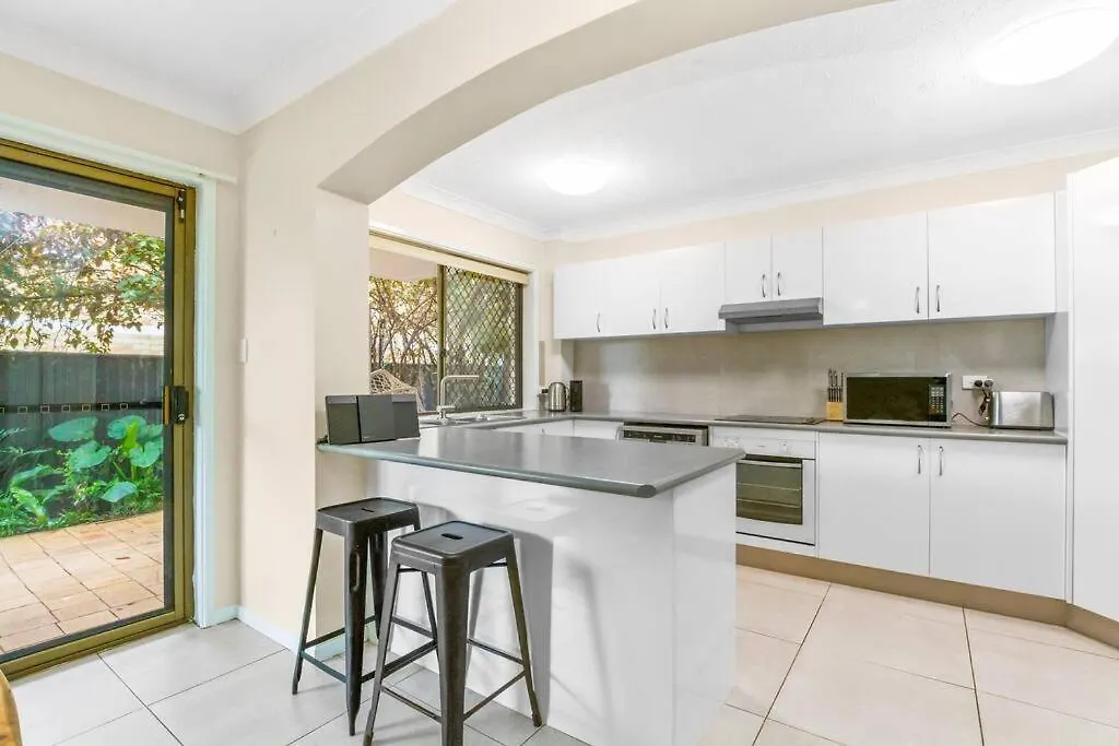 Paradise Villas- Villa 1 Gold Coast 0*,  Australia